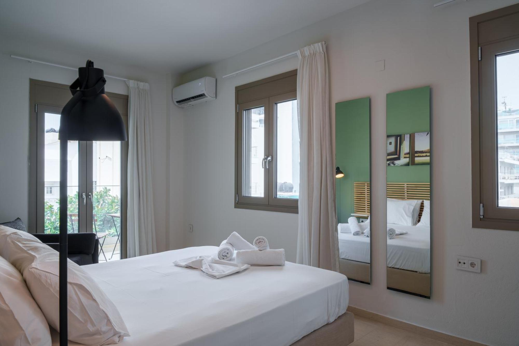 Notos Boutique Apartments Heraklion  ภายนอก รูปภาพ